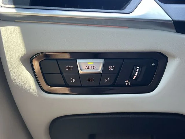 Used 2024 Green BMW Base image 31
