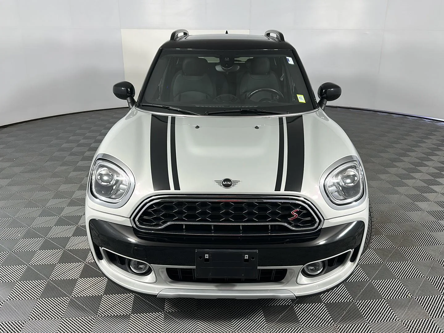 Used 2020 White SIlver Edition MINI Cooper S image 2