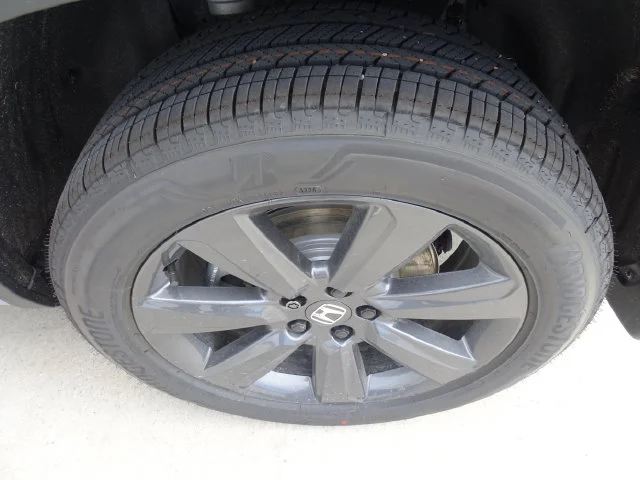 New 2026 Sonic Gray Pearl Honda Sport image 11