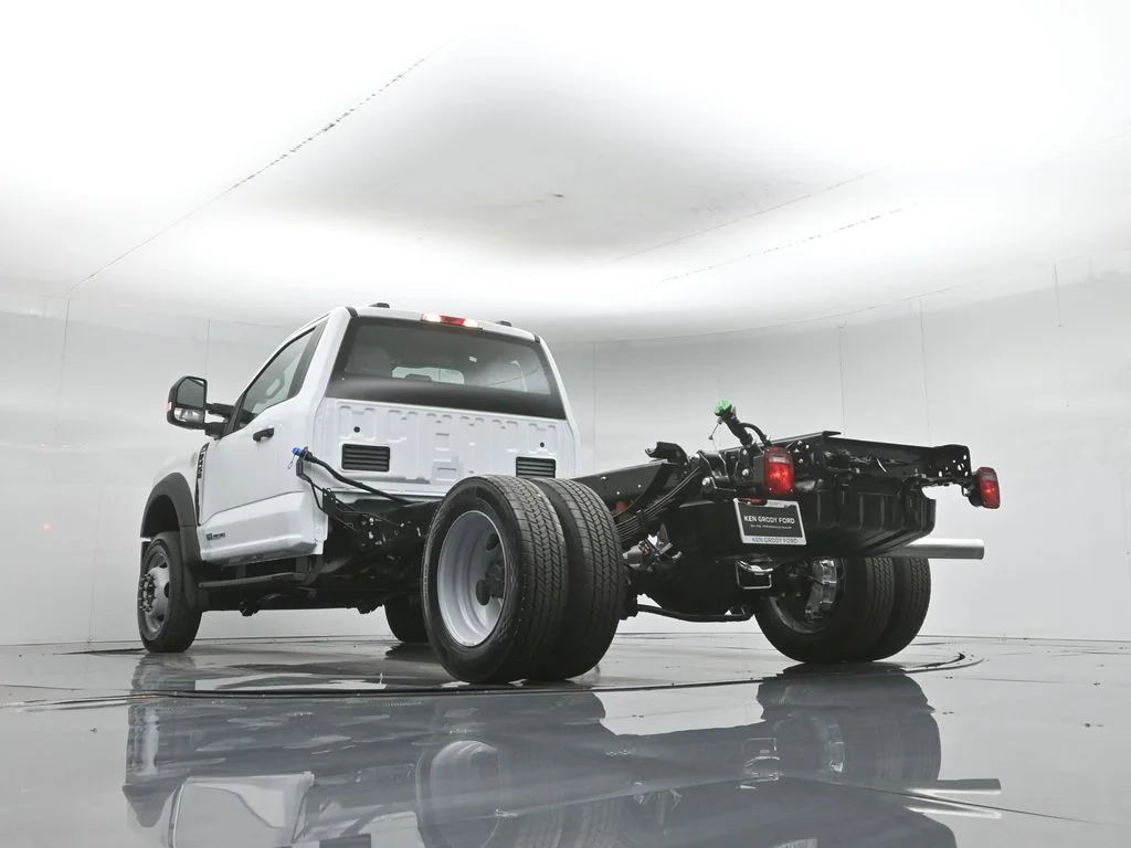 New 2026 White Ford XL image 39