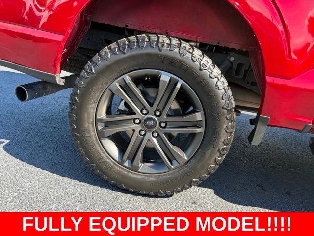 Used 2022 Red Ford Lariat image 7