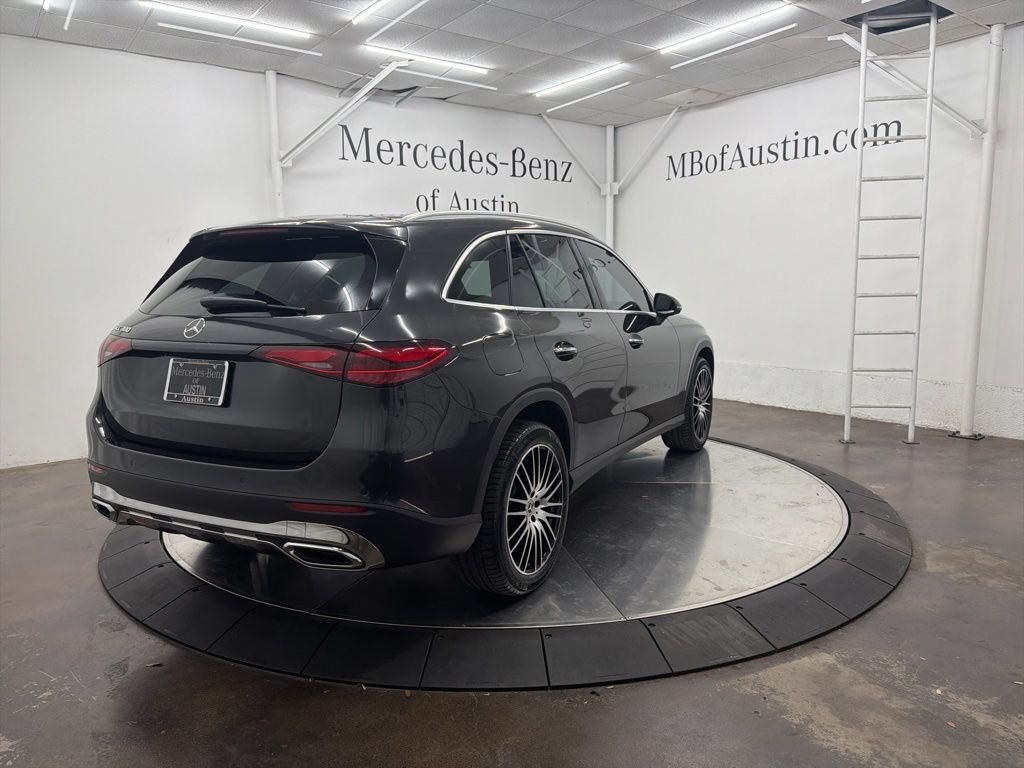 Used 2026 Gray Mercedes-Benz GLC 300 image 7