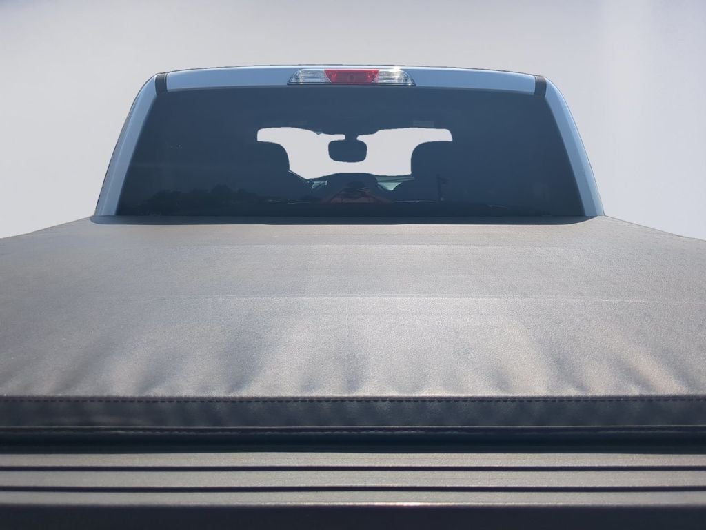 Used 2020 White Ford XL image 21
