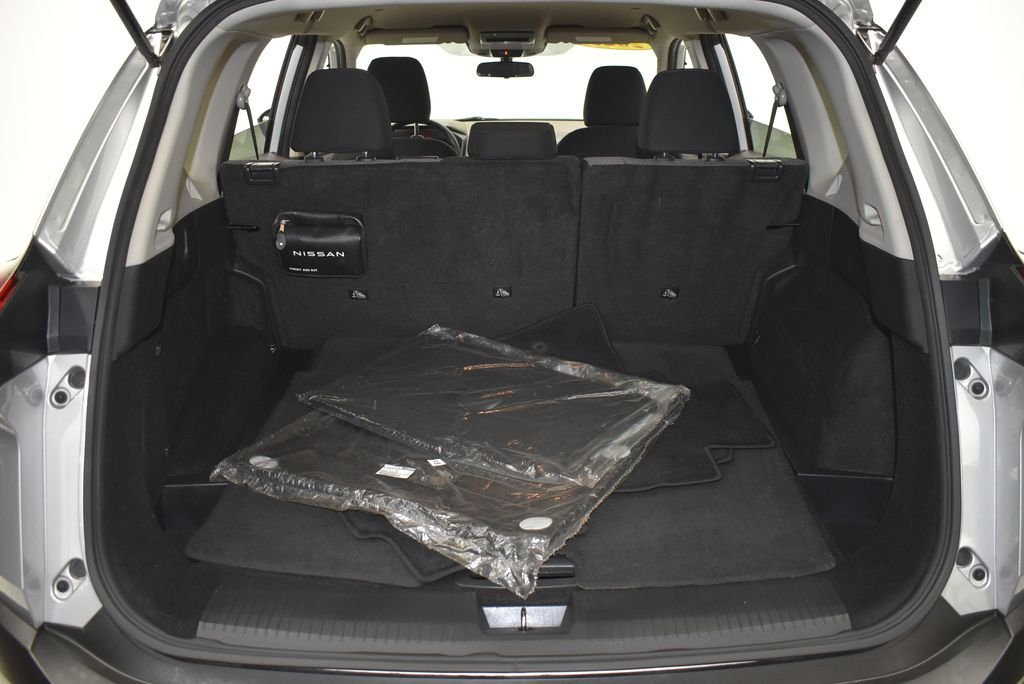 Used 2023 Silver Nissan SV image 34