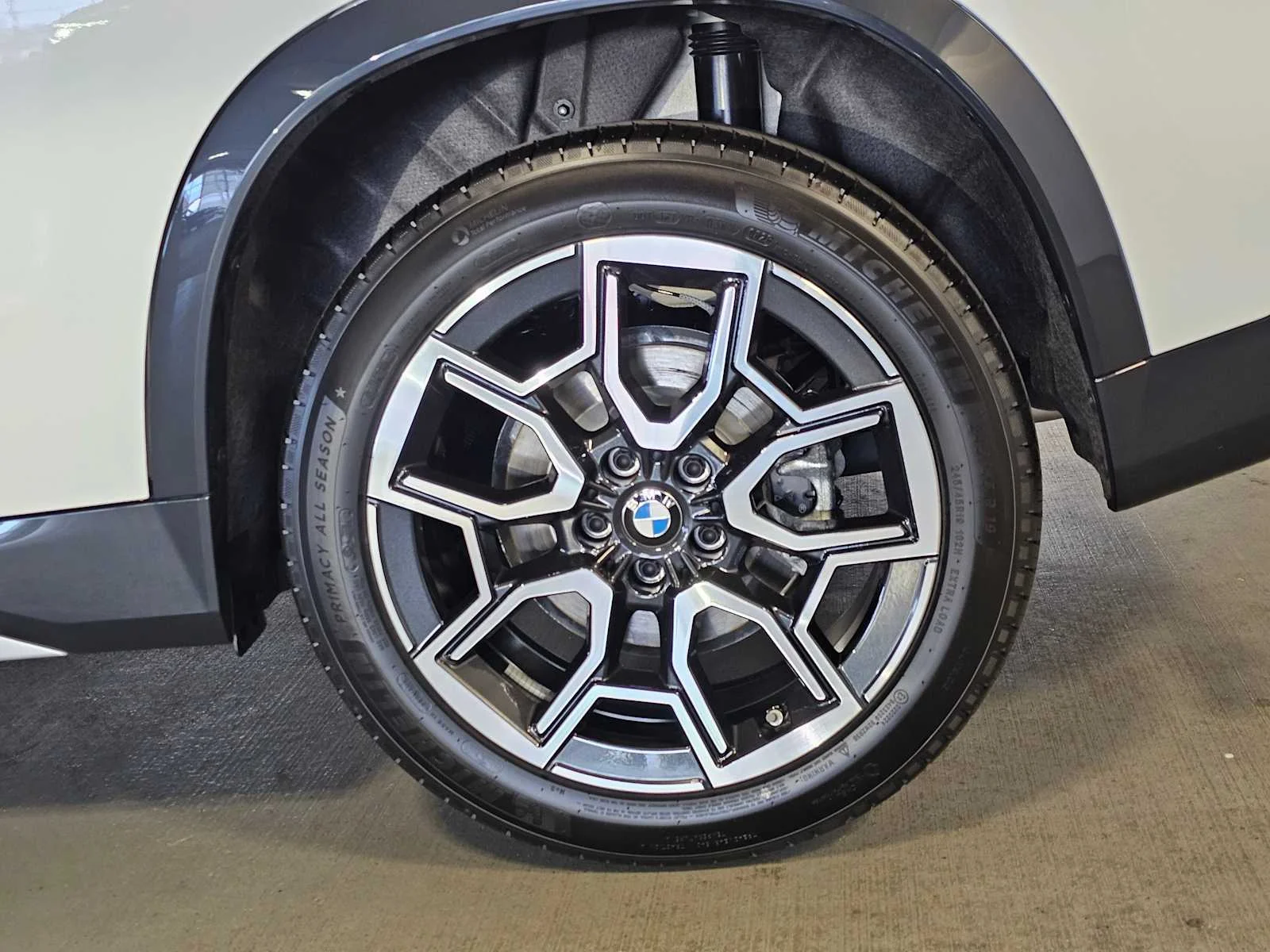 New 2026 Alpine White BMW xDrive28i image 8
