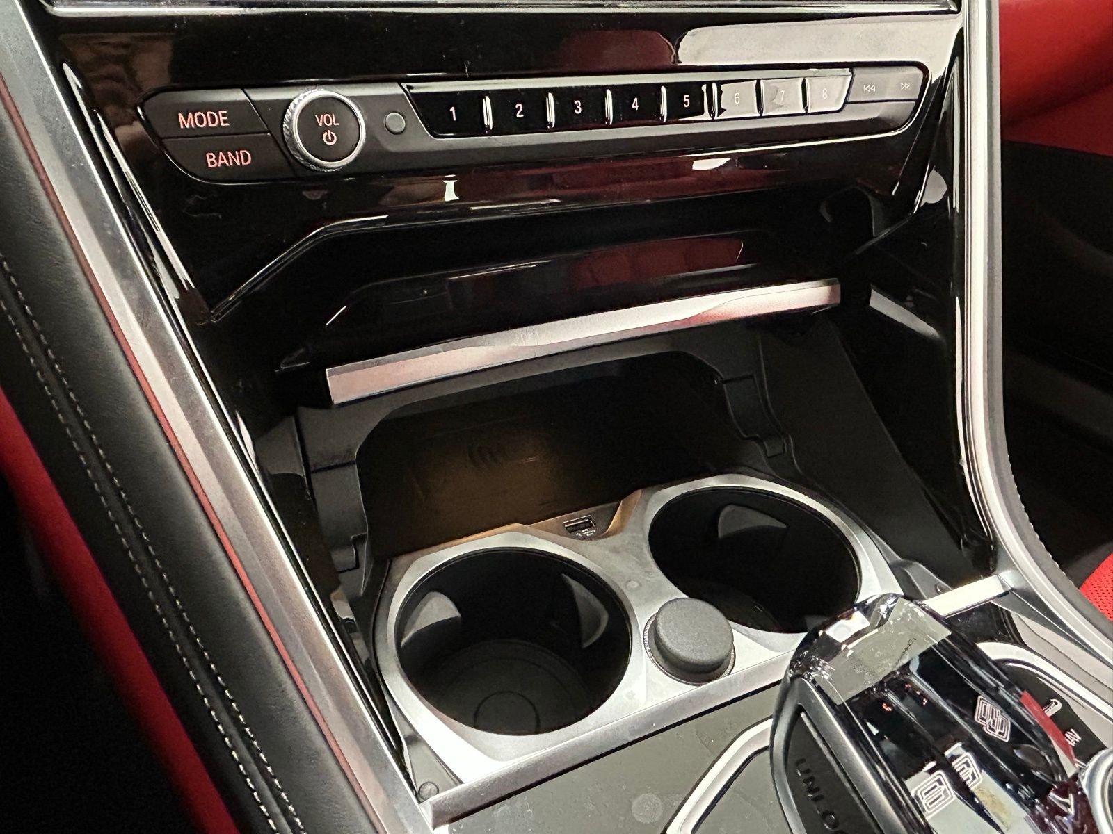 New 2026 Mineral White Metallic BMW 840i image 21