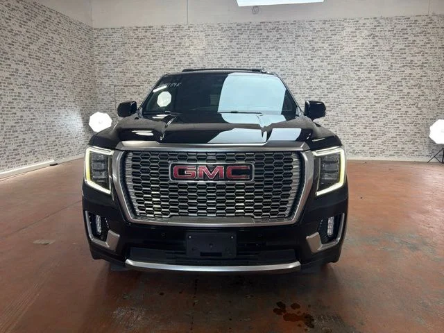 Used 2021 Onyx Black GMC Denali image 2