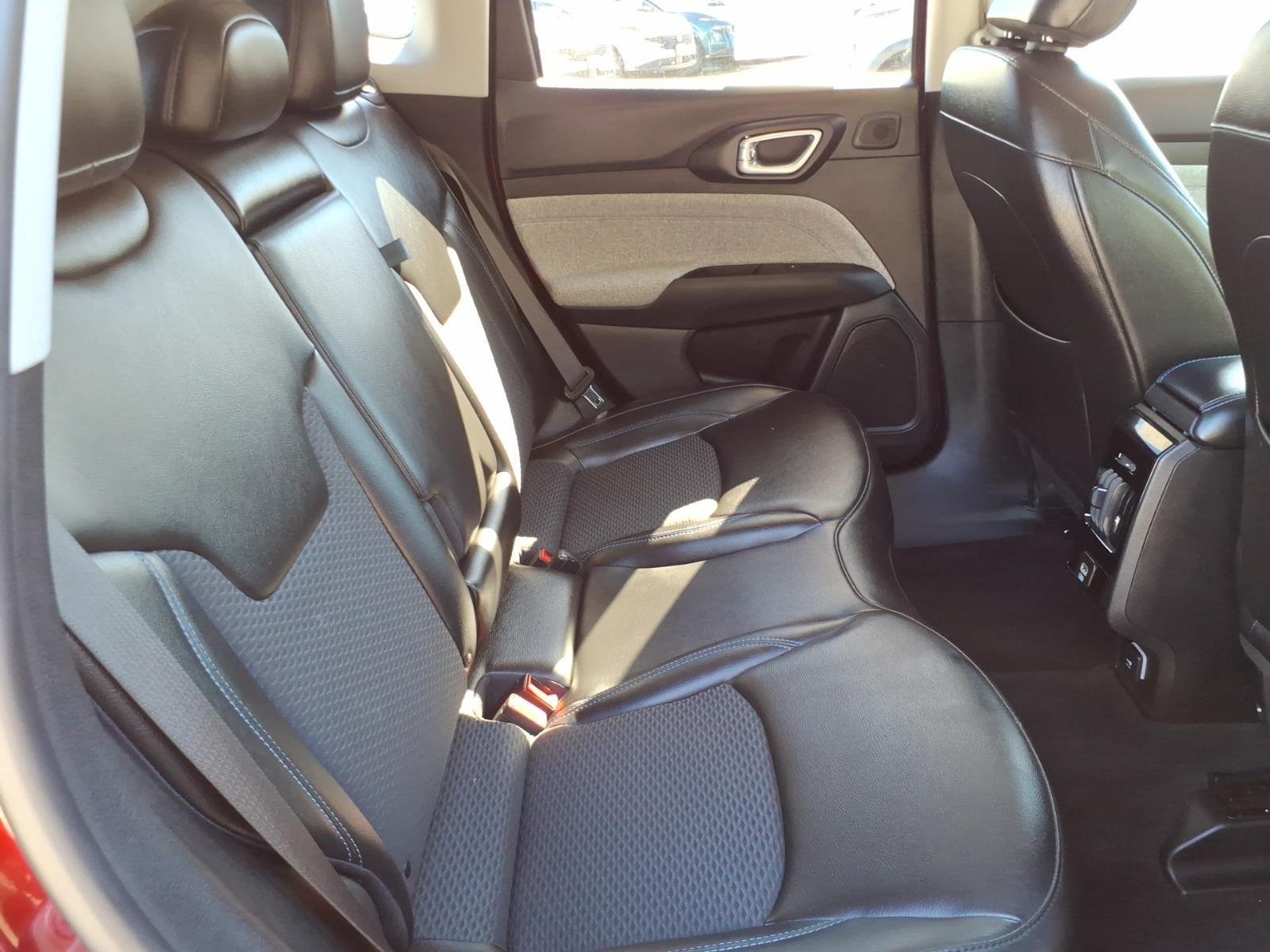 Used 2022 Velvet Red Pearlcoat Jeep Latitude image 20