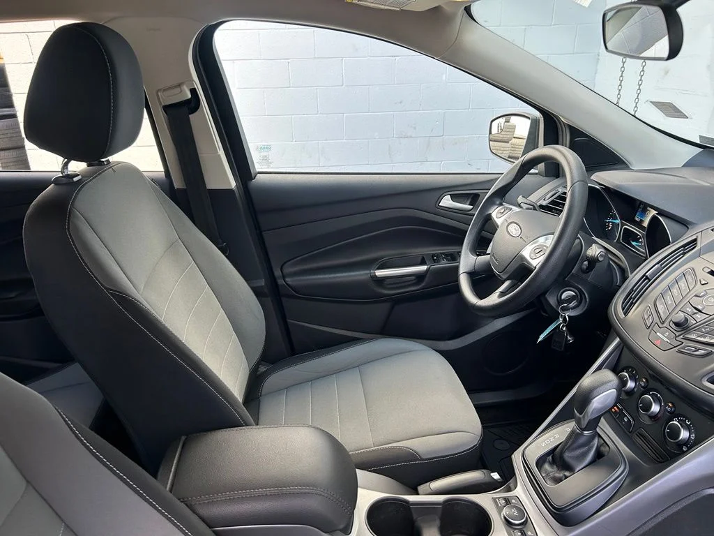 Used 2016 Gray Ford SE image 35