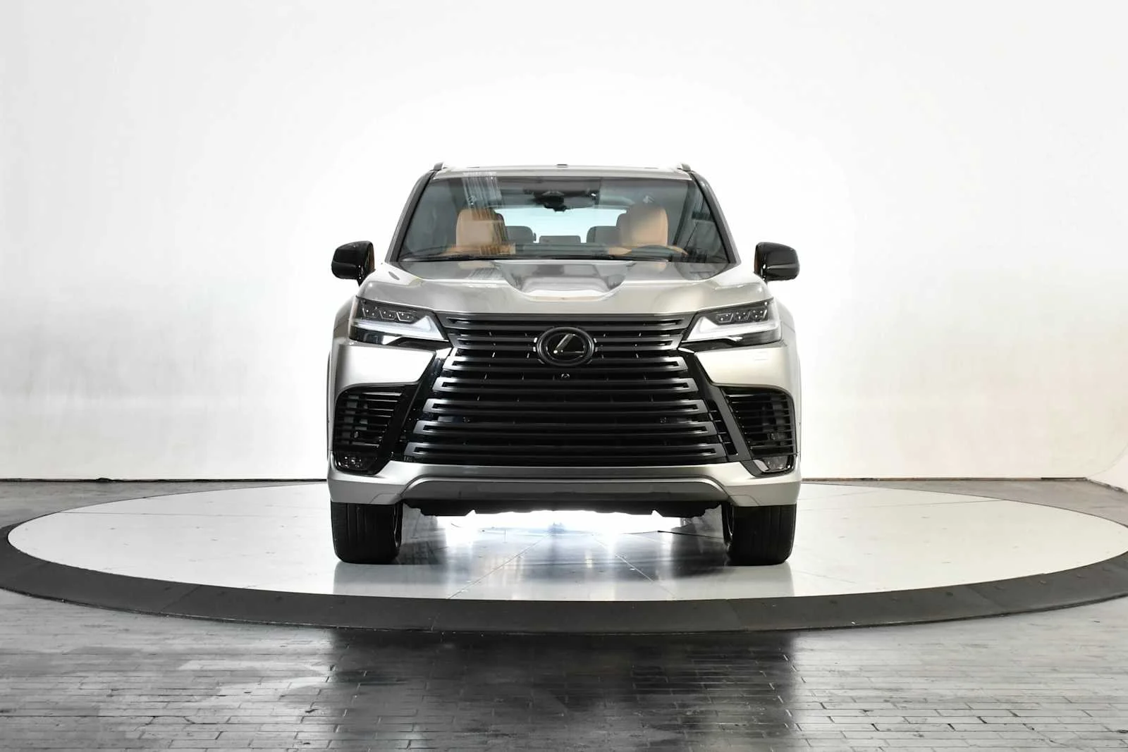 Used 2025 Atomic Silver Lexus Luxury image 8