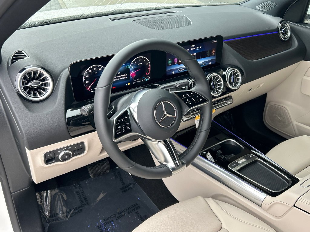 New 2026 Polar White Mercedes-Benz GLA 250 image 51