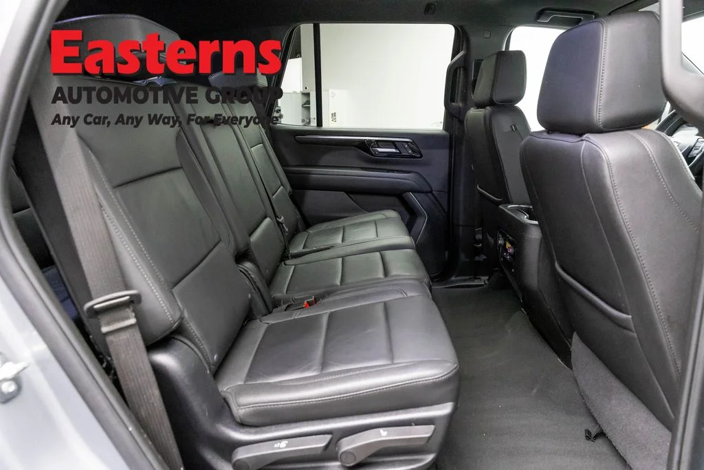 Used 2025 Gray Chevrolet LT image 25