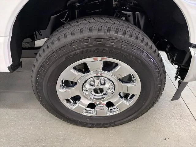 New 2026 Star White Metallic Tri-Coat Ford F-350® Lariat® image 20