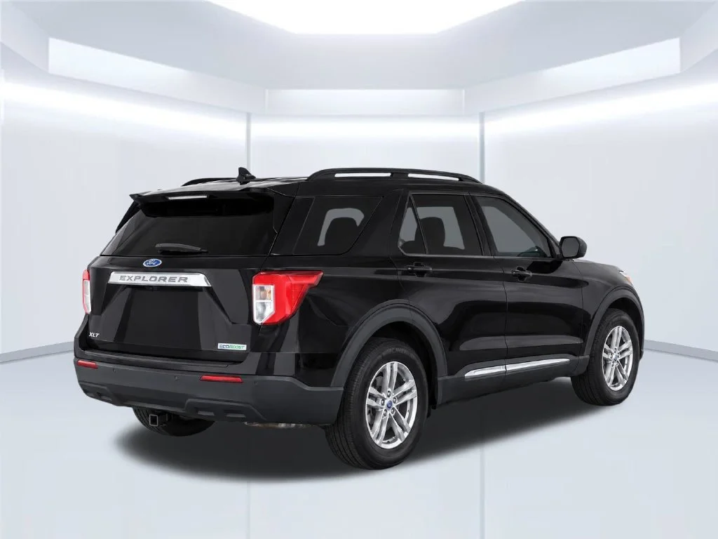 Used 2020 Black Ford XLT image 5