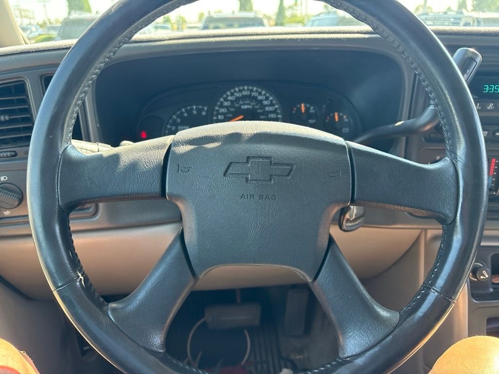 Used 2004 Dk. Chevrolet LS image 2