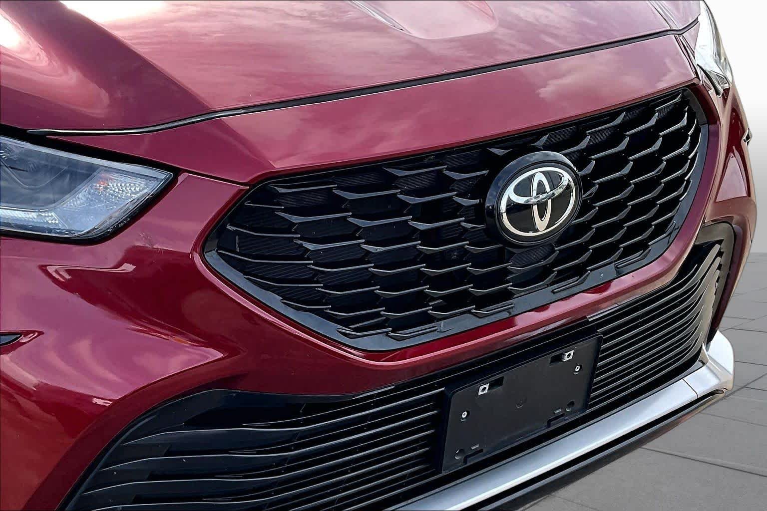 Used 2023 Ruby Flare Pearl Toyota XSE image 30