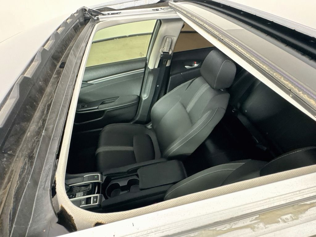 Used 2016 Silver Honda EX image 25