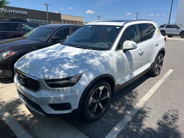 2019 Volvo XC40 Inscription