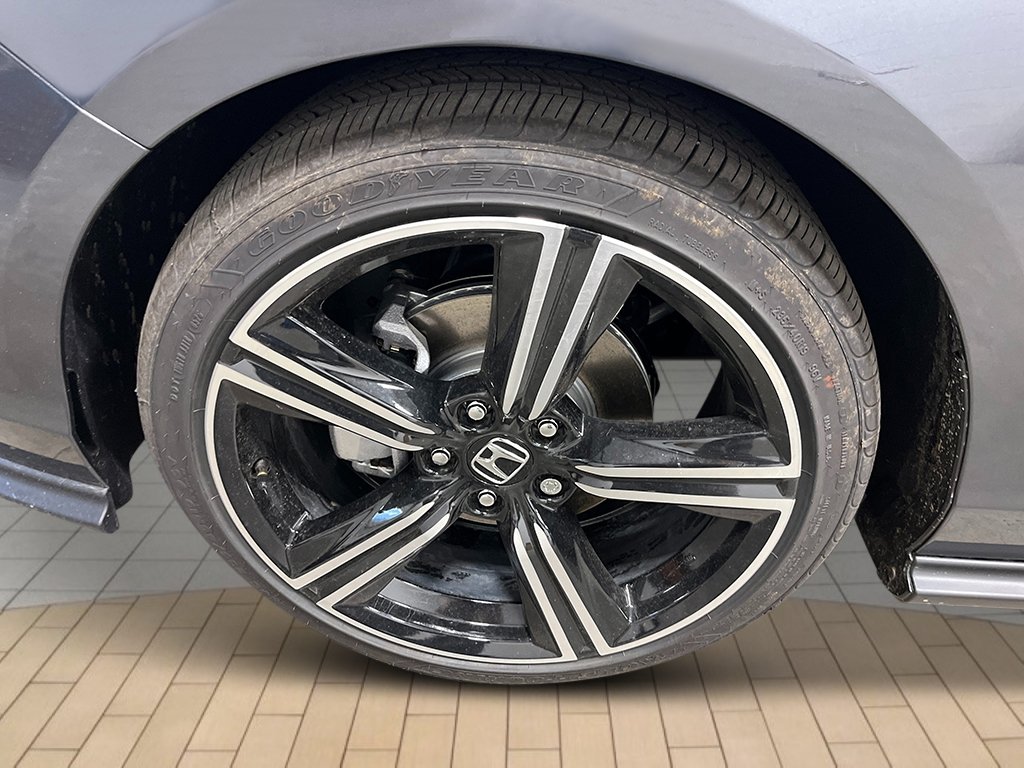 New 2026 Meteorite Gray Metallic Honda SE image 10