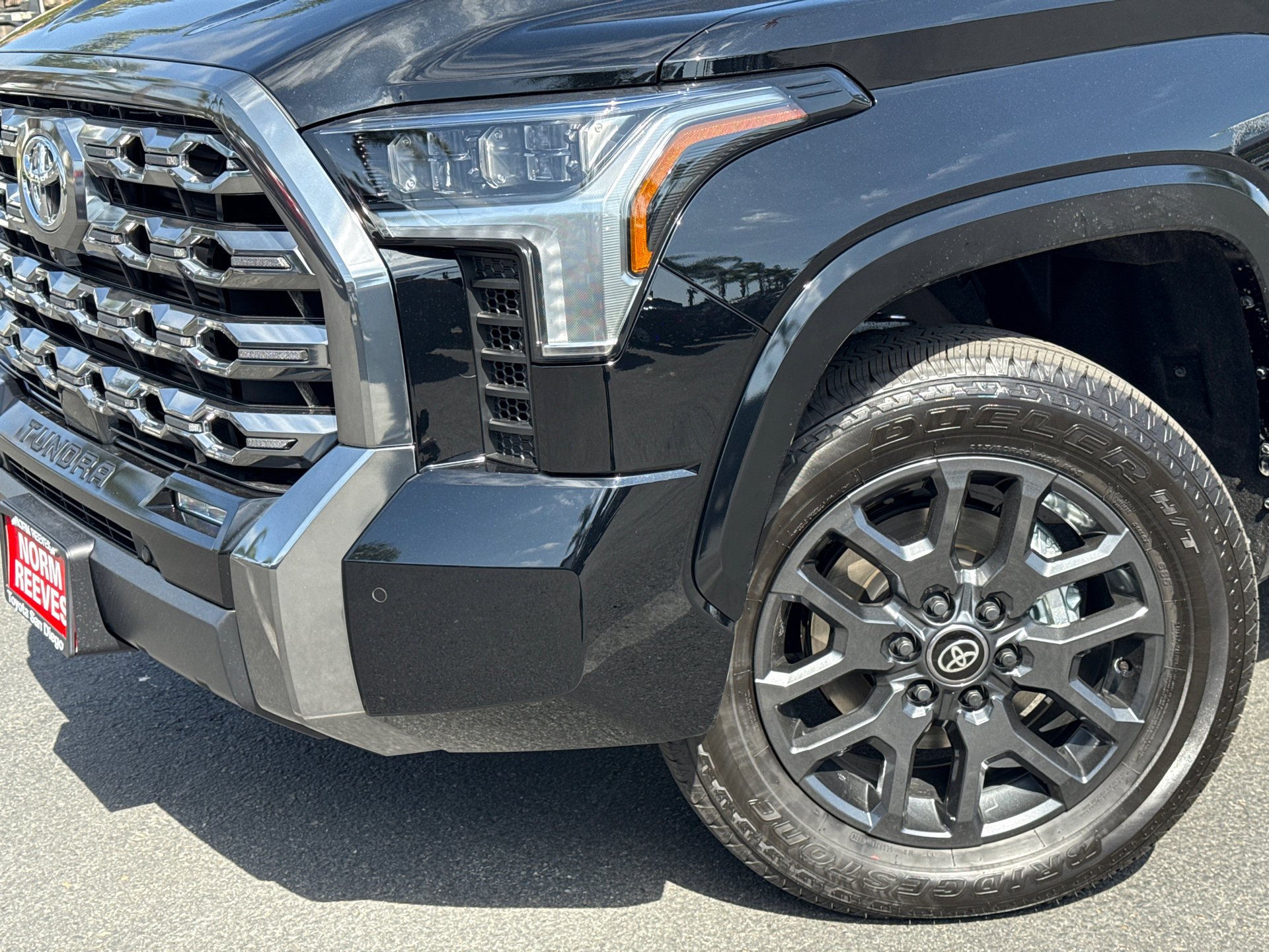 New 2026 Midnight Black Metallic Toyota  Platinum image 3