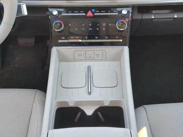 2025 Hyundai Santa Fe SEL - Photo 20