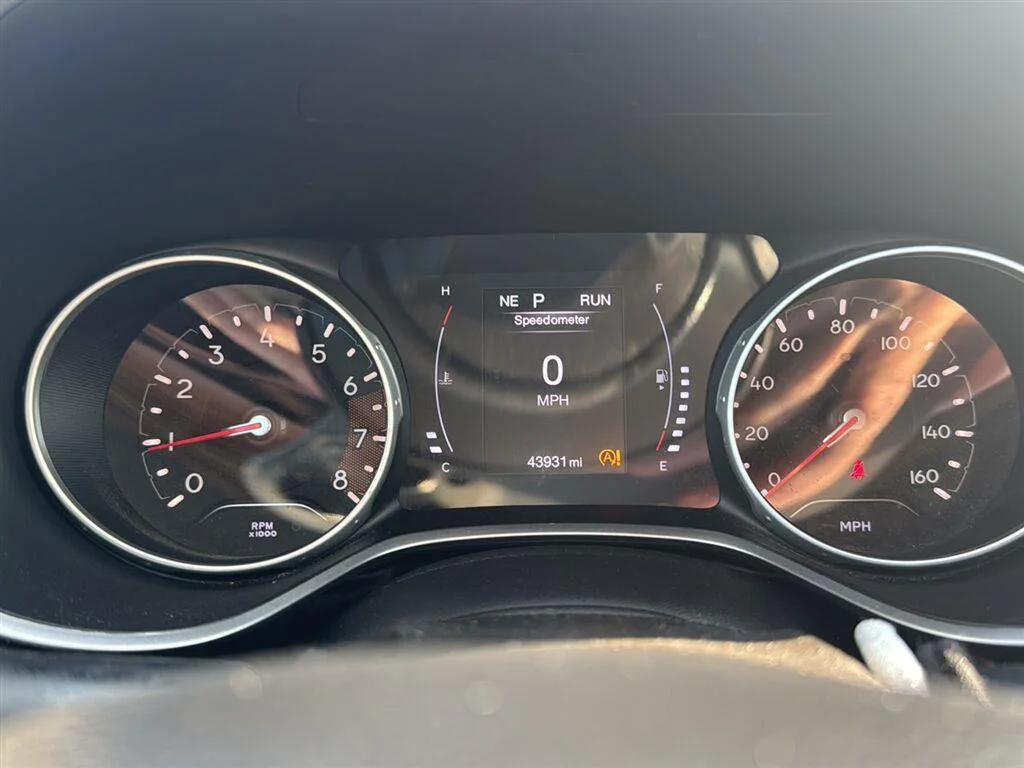 Used 2020 Laser Blue Pearlcoat Jeep Sport image 20