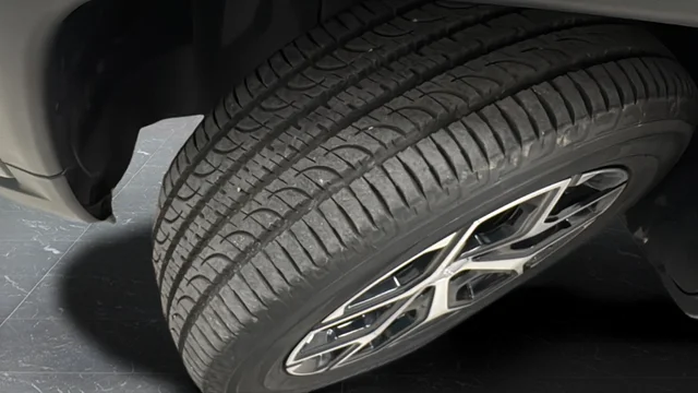 Used 2024 Gray Metallic Jeep Limited image 33