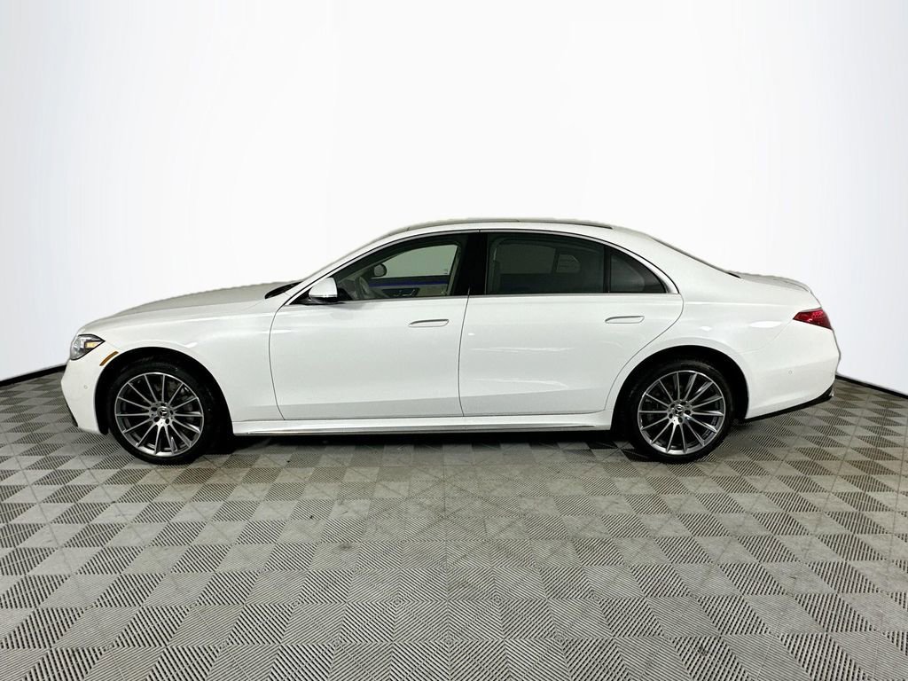 New 2026 MANUFAKTUR Moonlight White Metallic Mercedes-Benz S 500 image 38