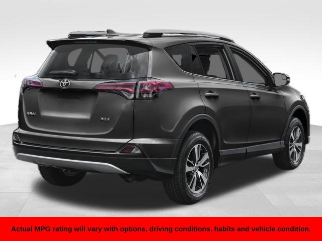 Used 2018 Gray Toyota XLE image 5