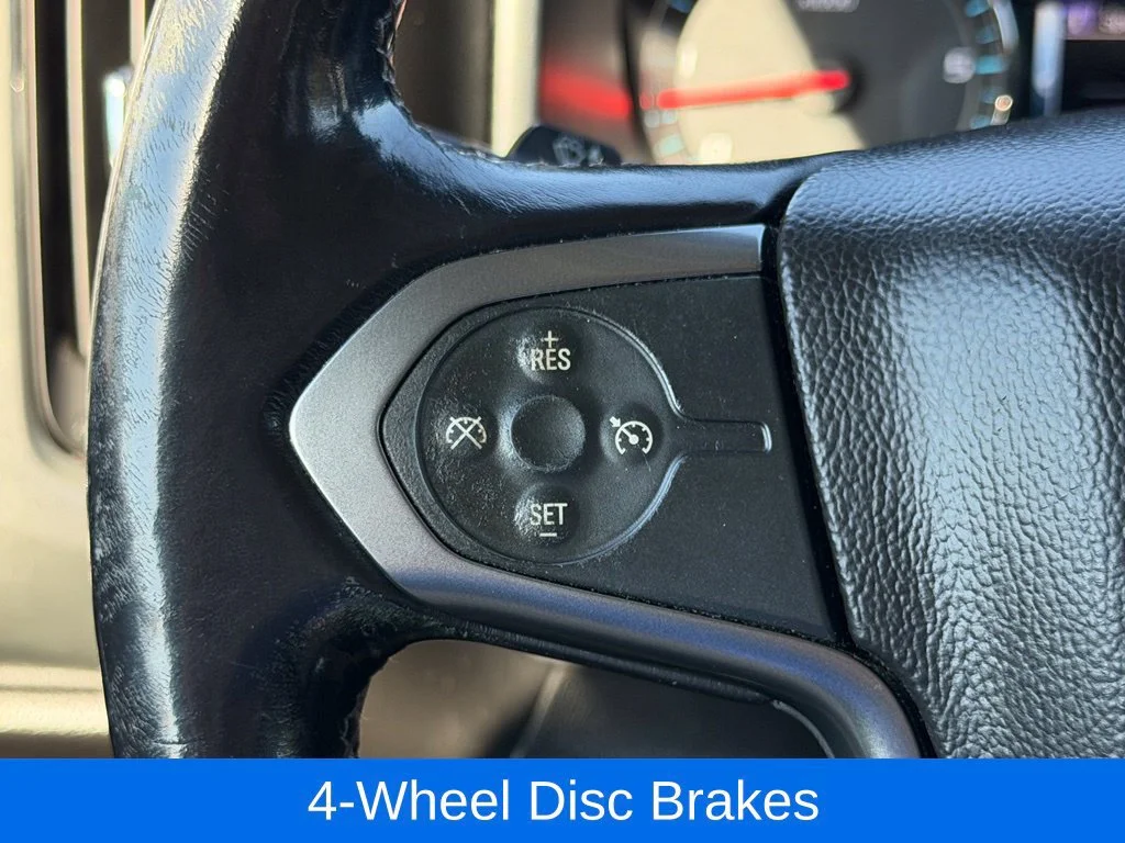 Used 2018 SUMMIT WHITE Chevrolet LT image 34