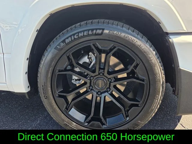 New 2026 Bright White Clear-Coat Exterior Paint RAM DC650 Hemi Supercharged image 9