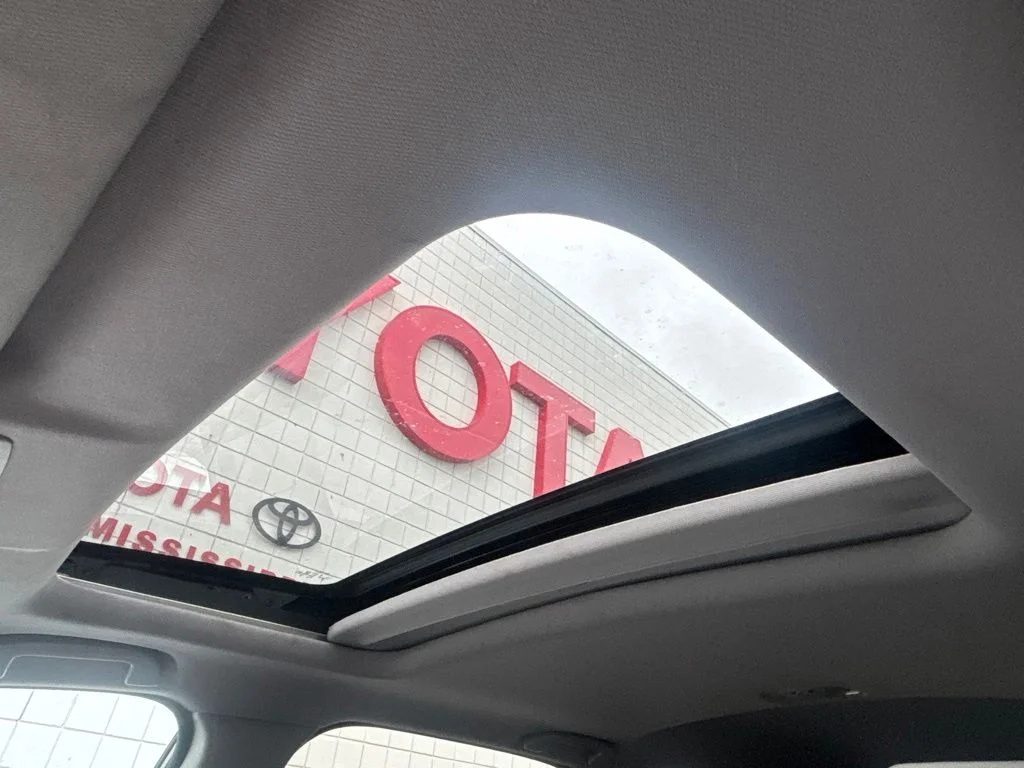Used 2019  Honda EX-L image 16