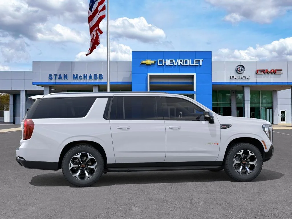New 2026 Summit White GMC AT4 image 5