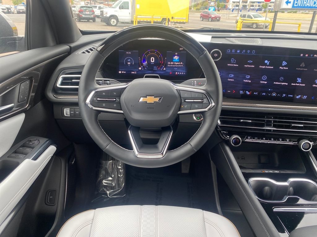 Used 2025 Sterling Gray Metallic Chevrolet High Country image 13