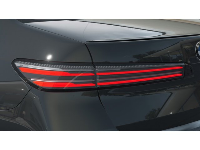 New 2027 Dravit Grey Metallic BMW 740 image 8