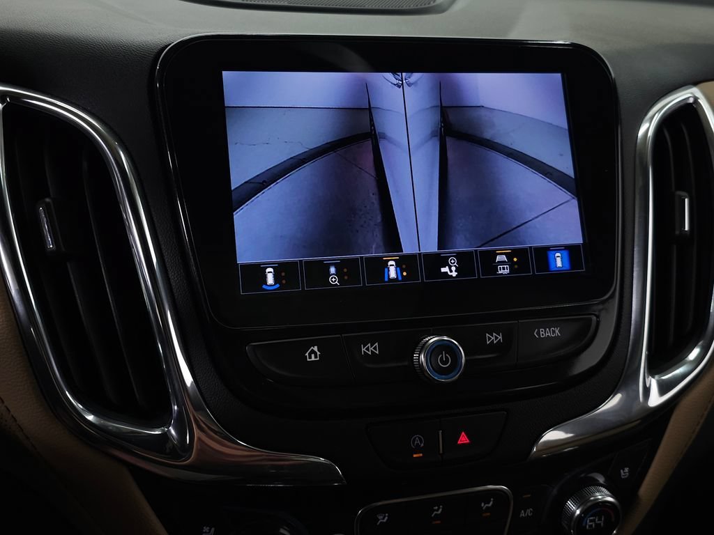 Used 2022 IRIDESCENT PEARL TRICOAT Chevrolet Premier image 30