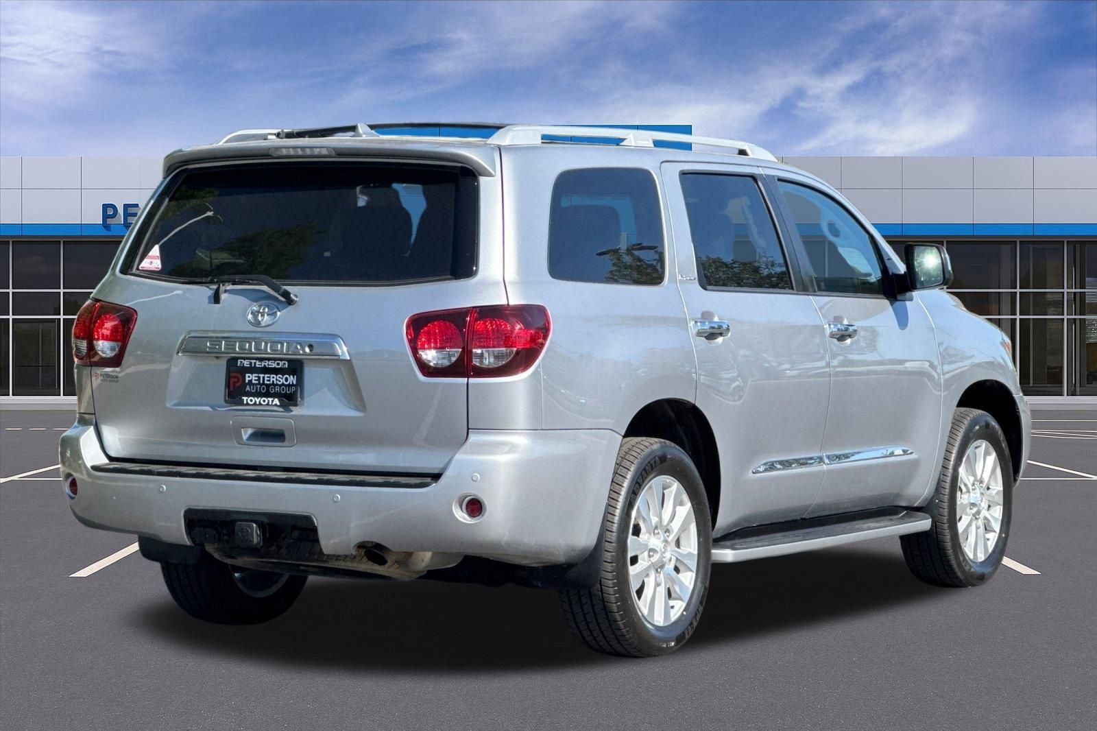 Used 2019 Silver Toyota Platinum image 4