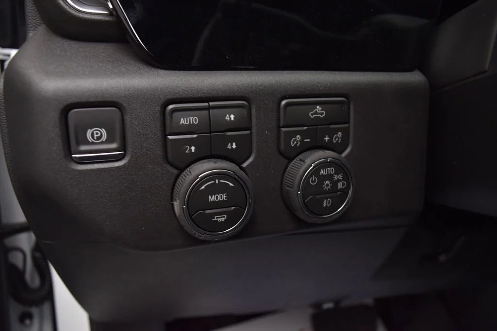 New 2026 Summit White Chevrolet LT Trail Boss image 14