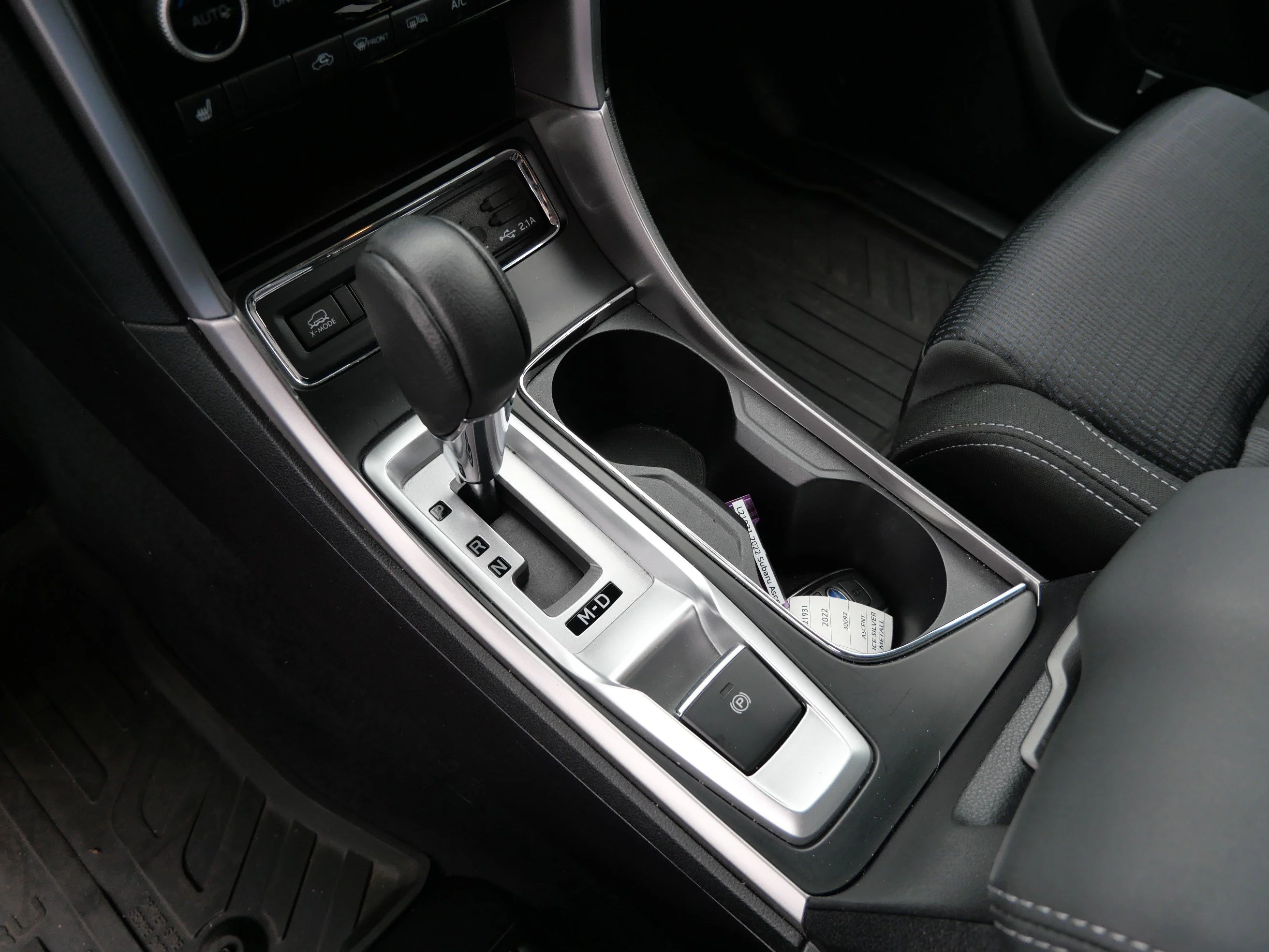 Used 2022 Ice Silver Metallic Subaru Premium image 24