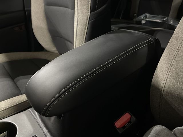 Used 2025 Oxford White Ford Big Bend image 25