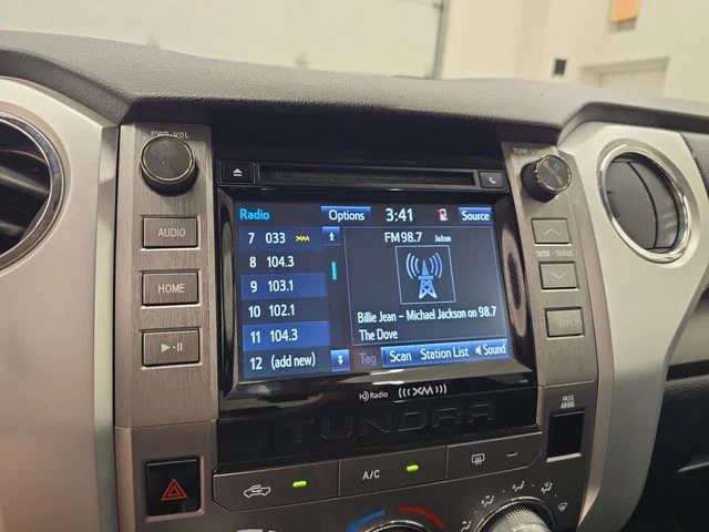 Used 2018 Quicksand Toyota SR5 image 24