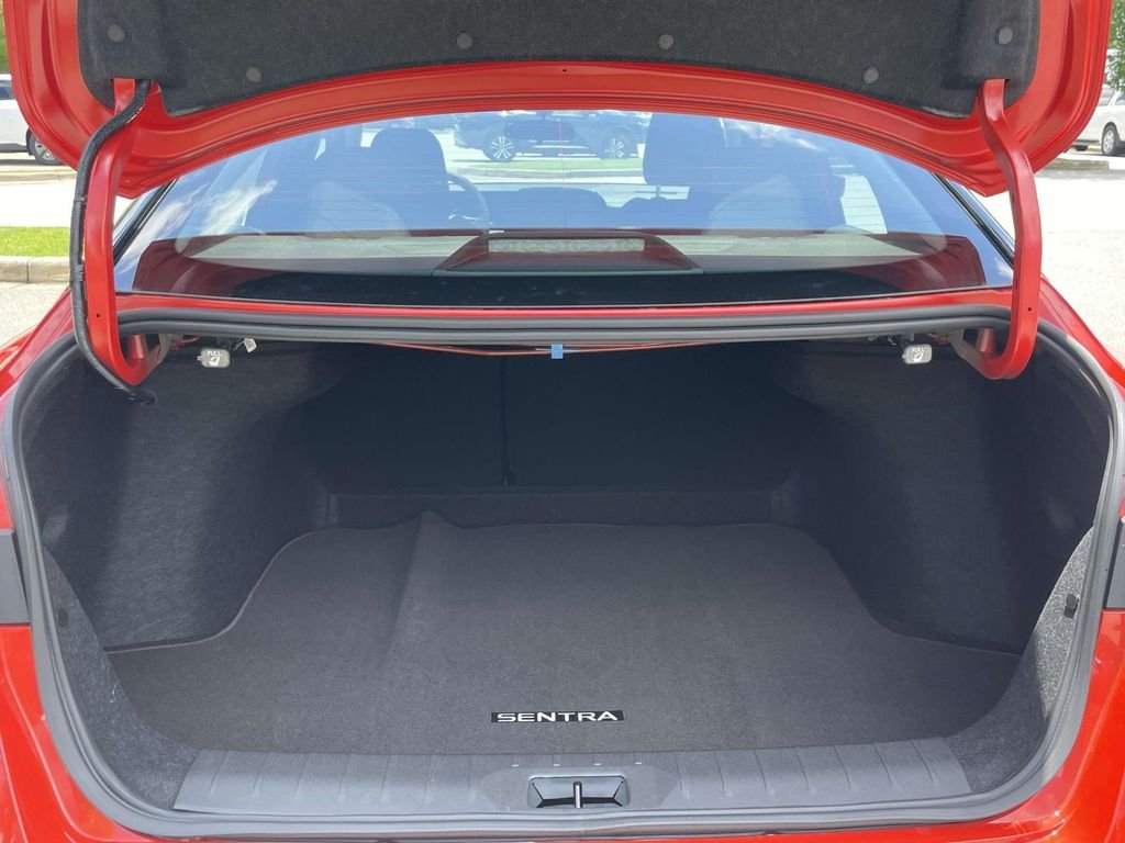 New 2026 Energetic Ember / Super Black Two-tone Nissan SR image 8