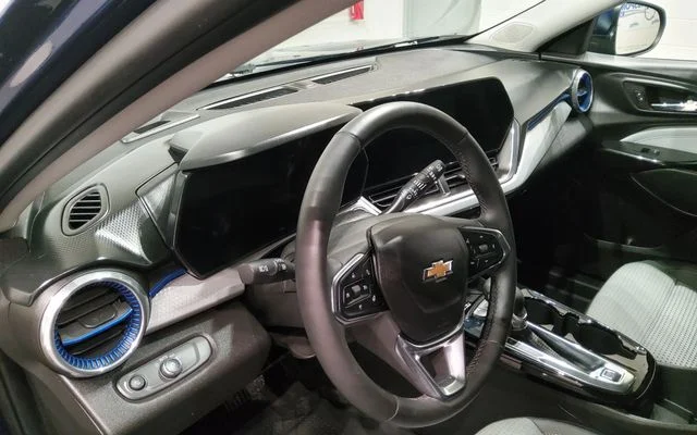 Used 2024 Blue Chevrolet LT image 32