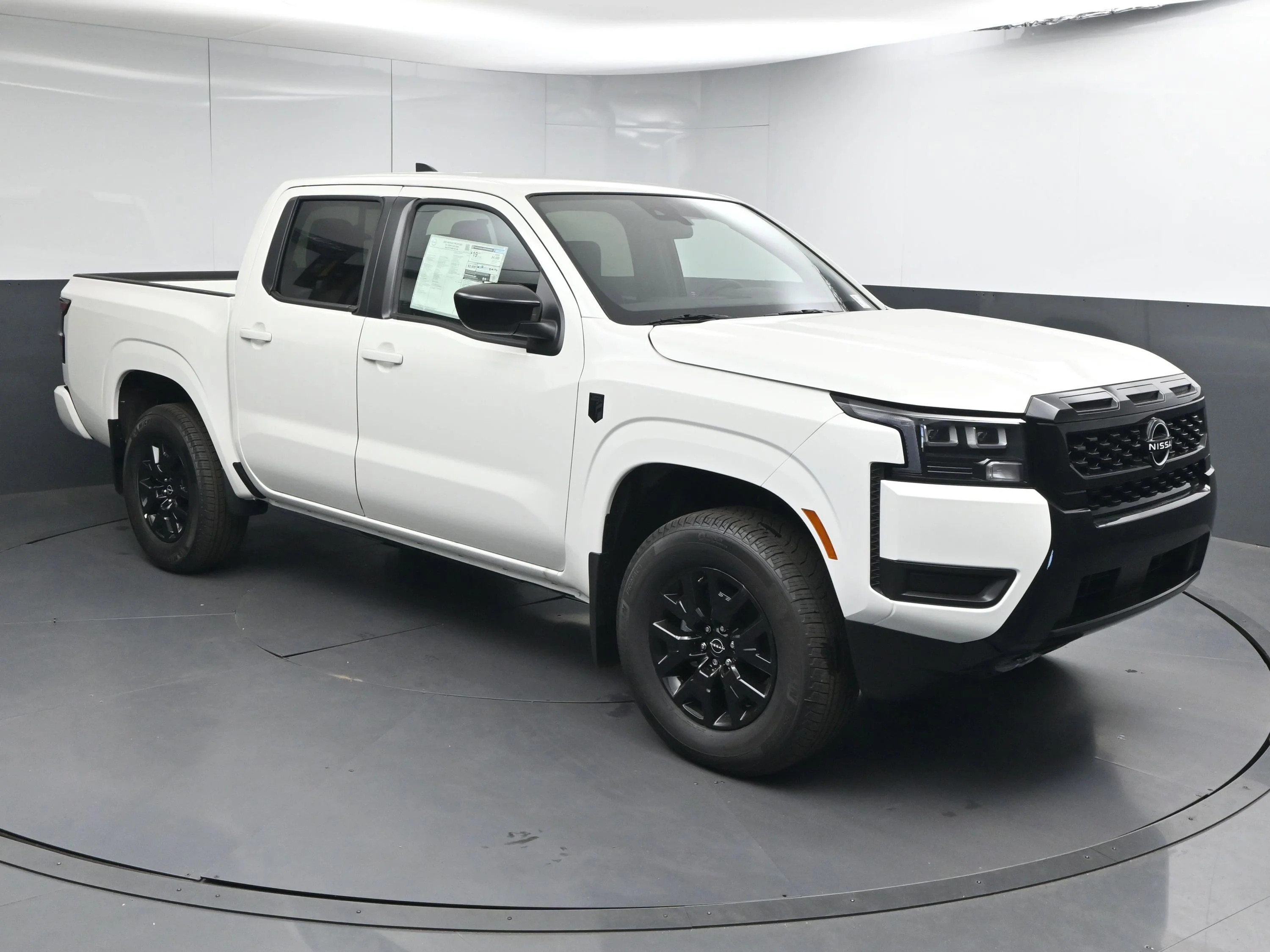 2026 Nissan Frontier SV Crew Cab 4X4 SWB's photo