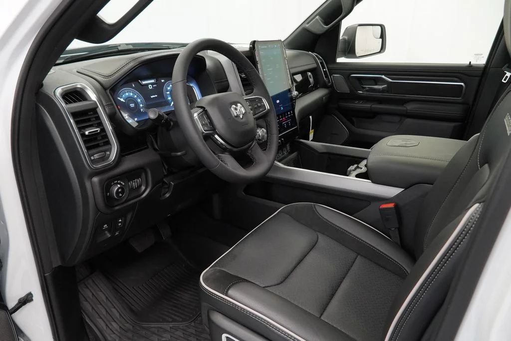 2026 RAM 1500 Laramie - Photo 16
