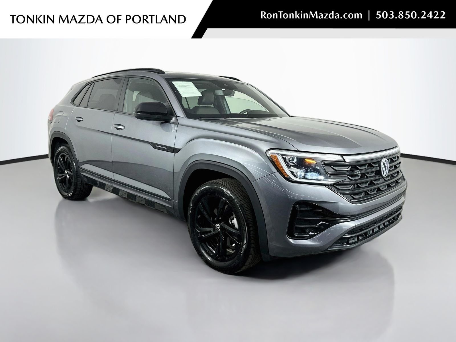 Used 2025 Platinum Gray Metallic Volkswagen 2.0T SEL R-Line Black image 1
