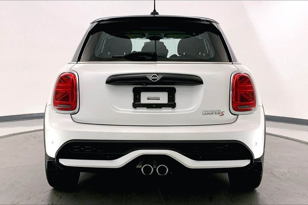 Used 2024 Nanuq White Metallic MINI  image 3
