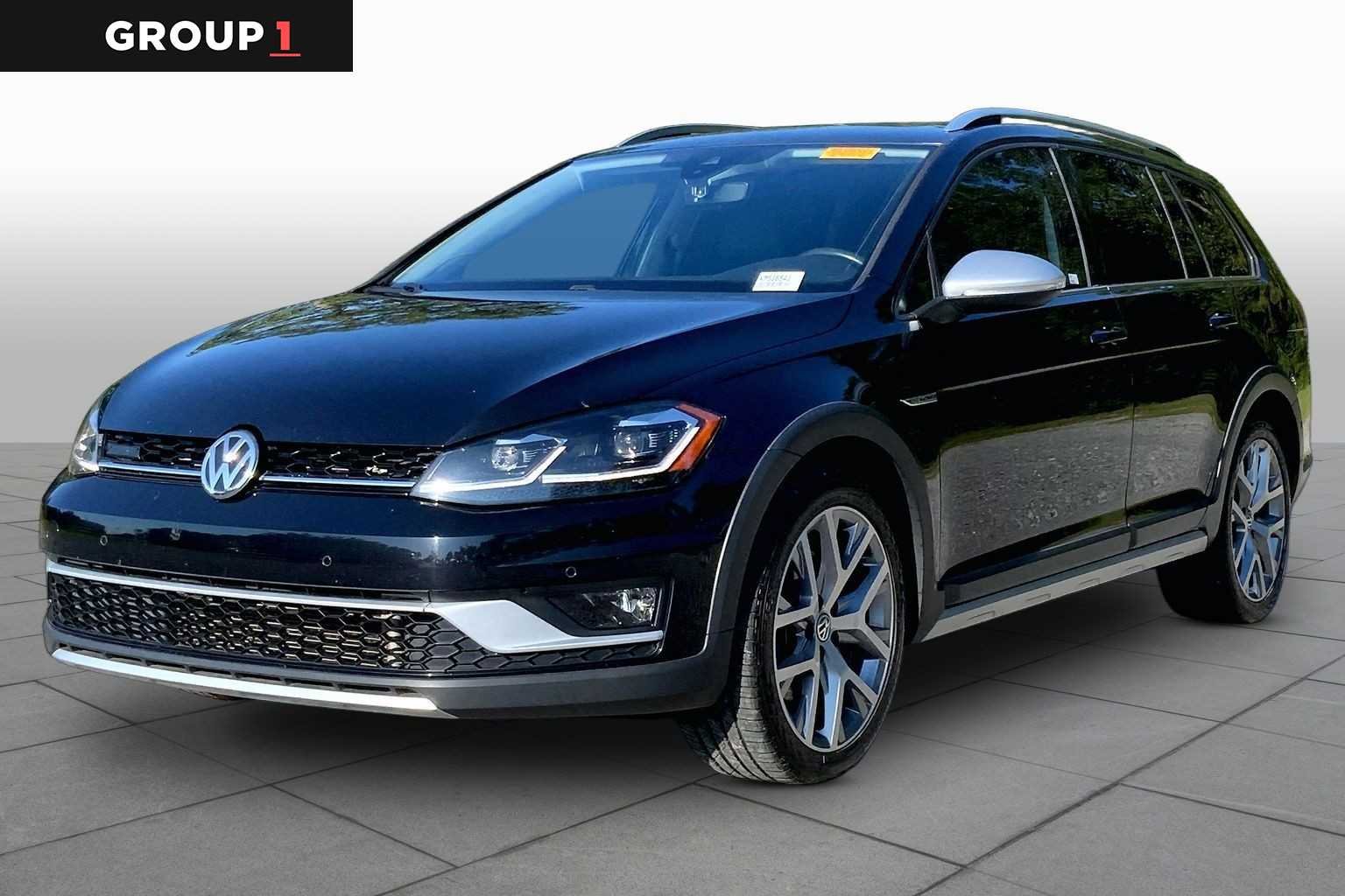 Pre-Owned 2019 Volkswagen Golf Alltrack SE