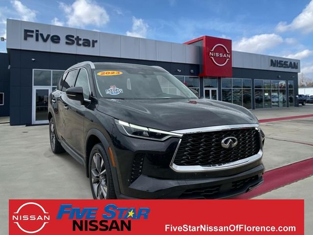 Used 2023 Black INFINITI LUXE image 1