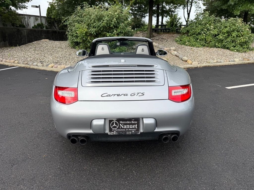 Used 2011  Porsche Carrera GTS image 4